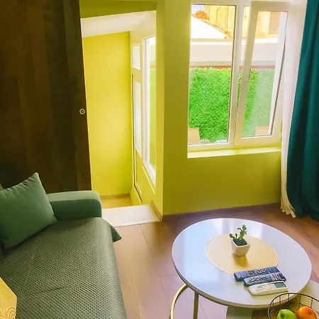 Koko House Apartment Warna